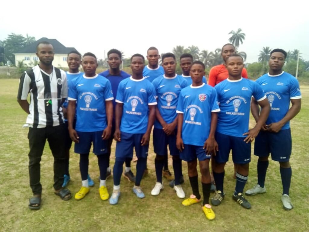 7thwondersfc under 17 team photograph